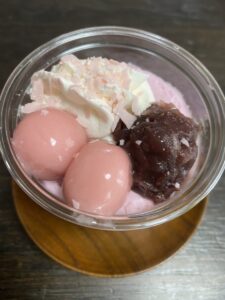 セブンイレブンの桜と宇治抹茶のパフェ